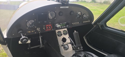 Ikarus C42 B