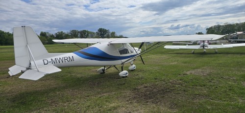 Ikarus C42 B