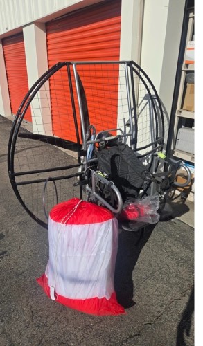 Paramotor Gear Bundle! 200cc paramotor, XL 29m Beginner Glider, 115 KG Reserve
